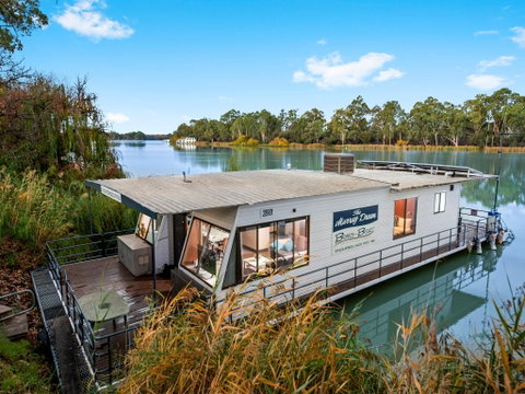 Boats And Bedzzz - The Murray Dream Self-contained Moored Houseboat - Accommodation Mount Tamborine 1