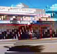 Club House Hotel - Accommodation Mount Tamborine