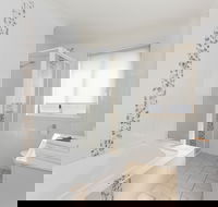 Colonial Court Villas Serviced Apartments - Accommodation Mount Tamborine