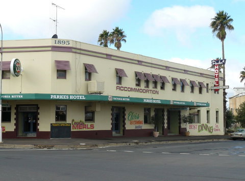 Parkes Hotel - Accommodation Mount Tamborine 0