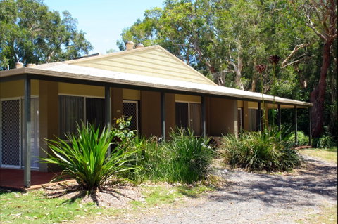 Port Stephens Treescape Camping And Accommodation - Accommodation Mount Tamborine 2