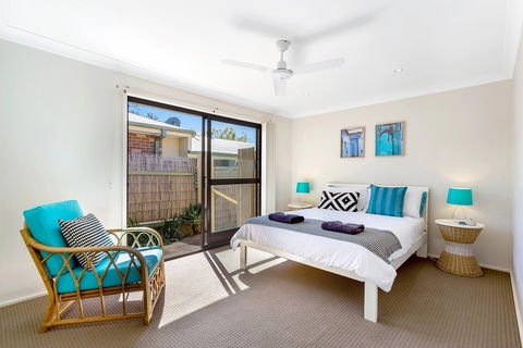 Shearwater At Shoal Bay Cottage One - Dogs Welcome! - Accommodation Mount Tamborine 1