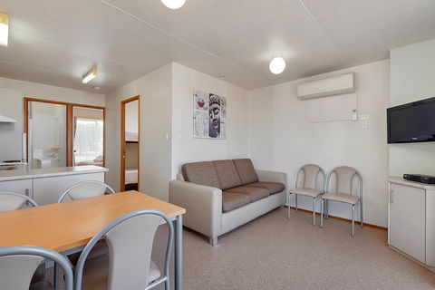 Stansbury Foreshore Caravan Park - Accommodation Mount Tamborine 1