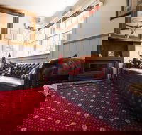 The Mill House - Accommodation Mount Tamborine