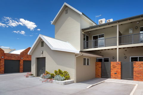 The Waterstreet Apartment - Accommodation Mount Tamborine 1