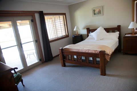 Tracks End Retreat - Accommodation Mount Tamborine 2