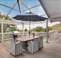 Views on Court - Accommodation Mount Tamborine