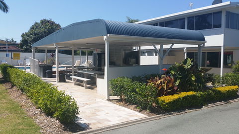 Alex Beach Cabins And Tourist Park - Accommodation Mount Tamborine 1