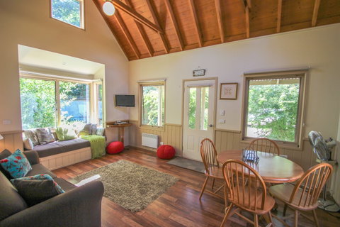 Alpine Arnica Cottages - Accommodation Mount Tamborine 0