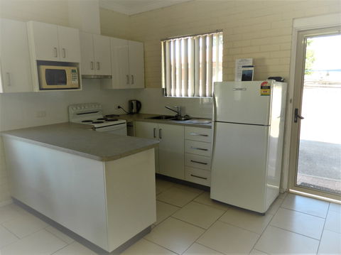 API Pelican Beach Front Apartments Kalbarri - Accommodation Mount Tamborine 1