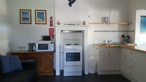 Blue Line Retreat Unit 4 - Accommodation Mount Tamborine 0