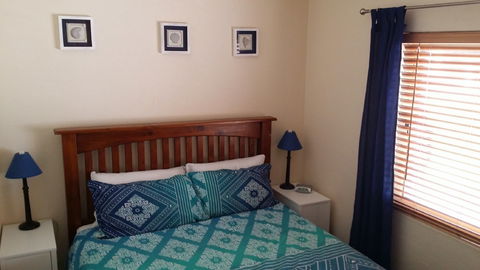 Blue Line Retreat Unit 4 - Accommodation Mount Tamborine 2