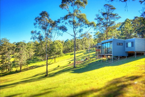 Cabins@theView - Accommodation Mount Tamborine 1