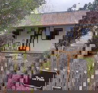 Hill End Pines Cottage - Accommodation Mount Tamborine