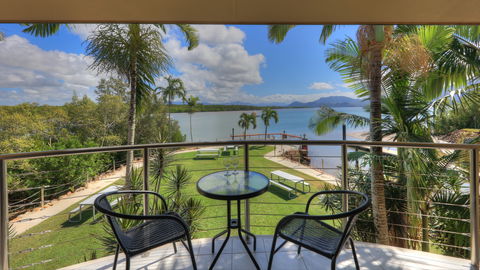 Hinchinbrook Marine Cove Resort - Accommodation Mount Tamborine 2
