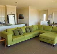 Horizons part of Blue Fin Holiday Homes - Accommodation Mount Tamborine