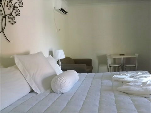 Karuah Motor Inn - Accommodation Mount Tamborine 1