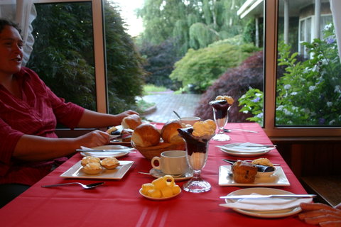 Kaydale Lodge Gardens Accommodation - Accommodation Mount Tamborine 2