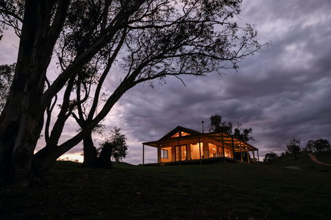 Kestrel Nest EcoHut - Accommodation Mount Tamborine 1