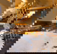 The Edge Villa - Hunter Valley Luxury Escape - Accommodation Mount Tamborine