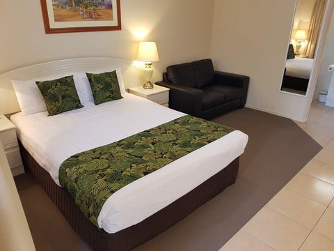 The Palms Motel Chinchilla - Accommodation Mount Tamborine 0