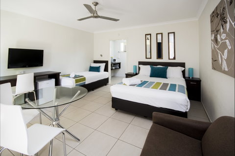 The Beach Motel - Accommodation Mount Tamborine 2