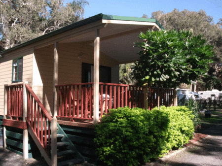Sapphire Beach Holiday Park - Accommodation Mount Tamborine 2
