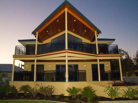 Nautica Lodge - Accommodation Mount Tamborine 0
