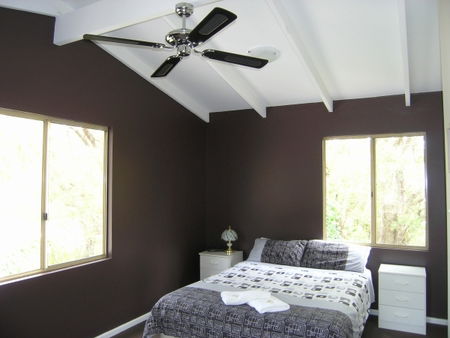 Lilacs Waterfront Villas And Cottages - Accommodation Mount Tamborine 2