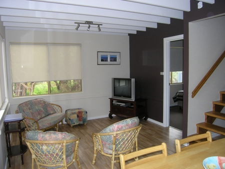 Lilacs Waterfront Villas And Cottages - Accommodation Mount Tamborine 3