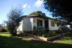 Bow River Cottage - Accommodation Mount Tamborine 1