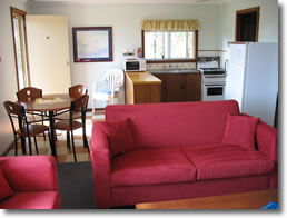 Country Cottages - Accommodation Mount Tamborine 1