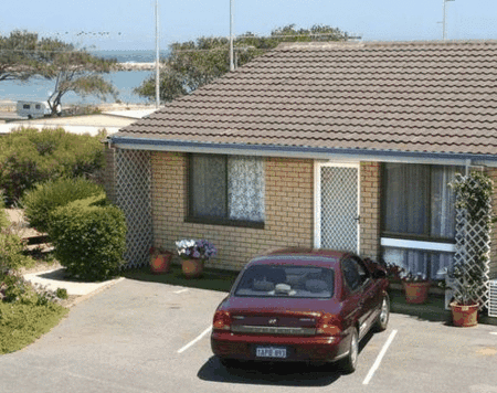 Port Denison Holiday Units - Accommodation Mount Tamborine 0