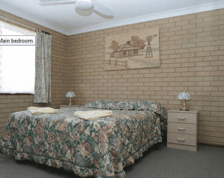 Port Denison Holiday Units - Accommodation Mount Tamborine 2