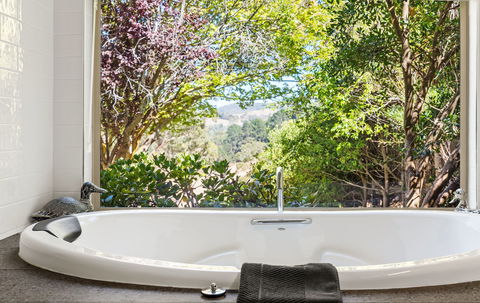 Adelaide Hills Retreats - The Nest - Accommodation Mount Tamborine 2