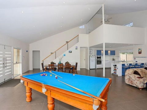 Falcon By The Bay - Accommodation Mount Tamborine 0