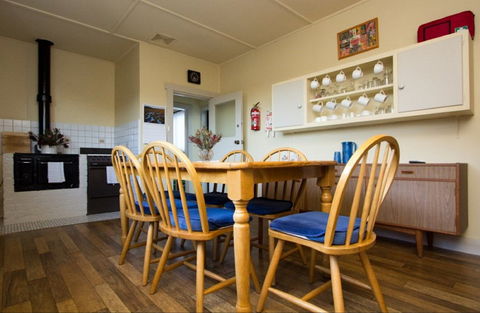 Lady Barron Holiday Home - Accommodation Mount Tamborine 1