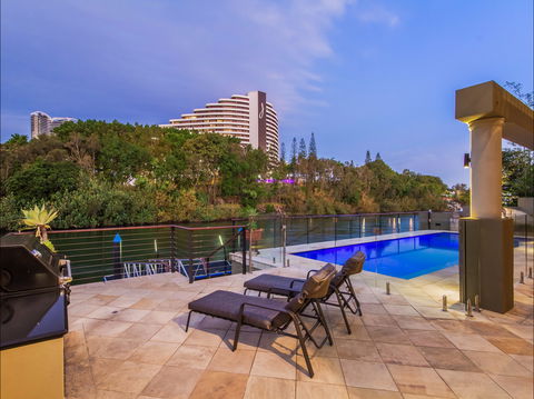 Lakeland Keys Broadbeach - Vogue Holiday Homes - Accommodation Mount Tamborine 0