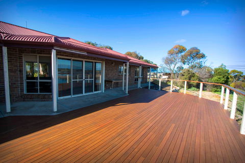 Limestone Ridge - Holiday House - Accommodation Mount Tamborine 0