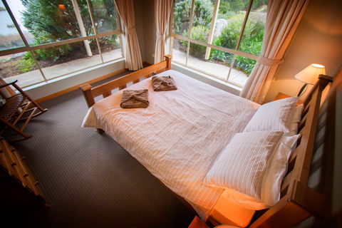 Limestone Ridge - Holiday House - Accommodation Mount Tamborine 1