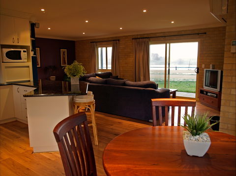 Mannus Valley B And B - Accommodation Mount Tamborine 2