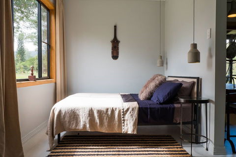 Nulla Nulla Blacksmiths Farm - Accommodation Mount Tamborine 1