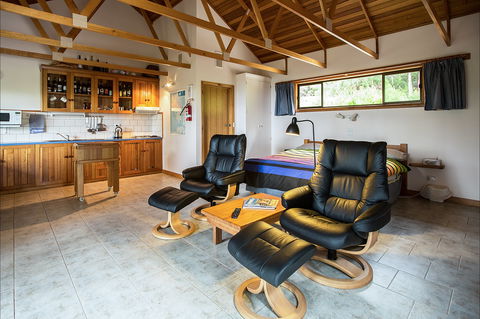 Partridge Farm - Accommodation Mount Tamborine 2