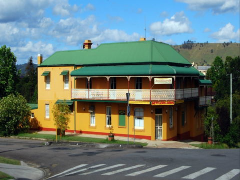 Settlers Arms Hotel - Accommodation Mount Tamborine 0