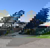 The Oaks Hotel Motel - Accommodation Mount Tamborine