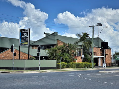 Archer Park Motel - Accommodation Mount Tamborine 1