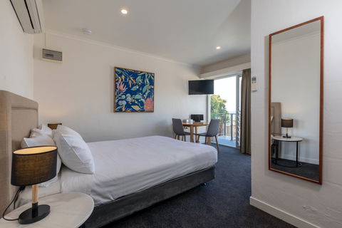 Bay 10 - Port Lincoln - Accommodation Mount Tamborine 1