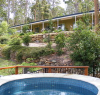 Bed and Breakfast at Wallaby Ridge - Accommodation Mount Tamborine