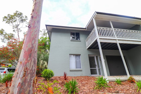 Blackbutt Family Loft Townhouse - Accommodation Mount Tamborine 0