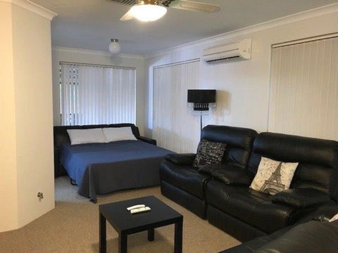 Canalside Family Getaway - Accommodation Mount Tamborine 2